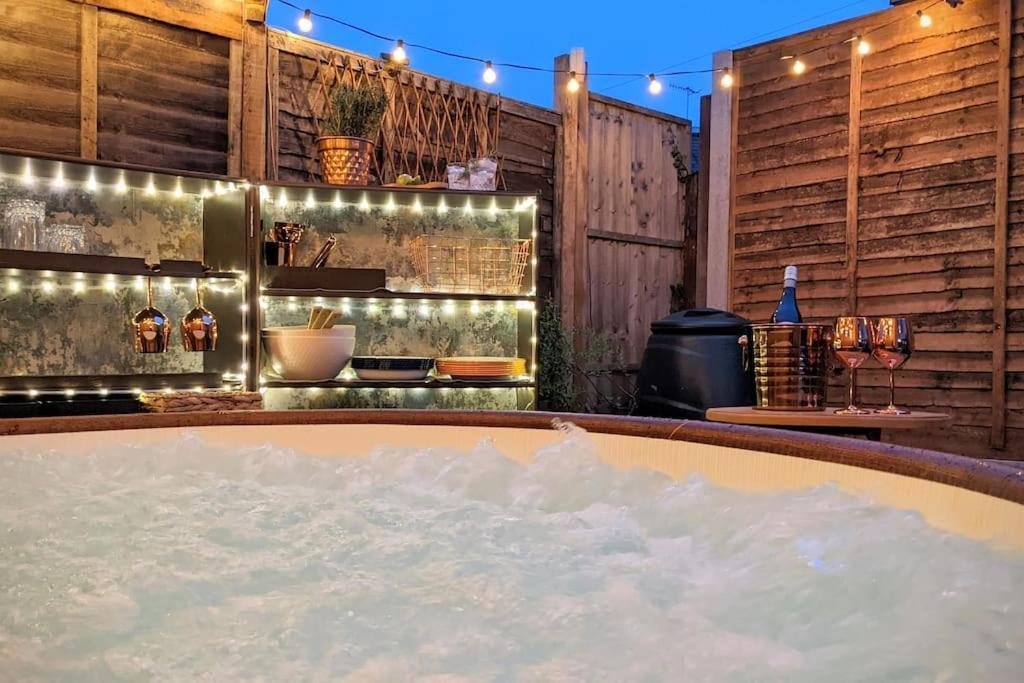 Baker'S Cottage, Urban Spa And Garden Bar Evesham Exteriér fotografie